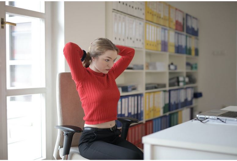 6 Exercises to Do at Work for Staying Loose